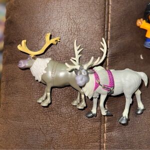 Disney frozen Reindeer Action Figures